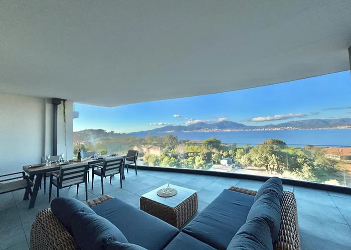 Vue Royal Palm A13 *