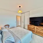 Appartement Vue Royal Palm A13 Porticcio (Corsica)