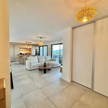 Appartement Vue Royal Palm A13 *